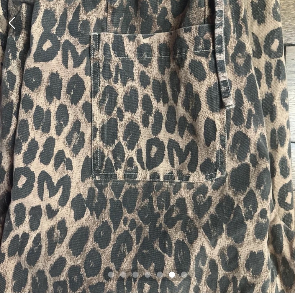 Leopard Print Wide Leg Pants - Picture 4 of 7
